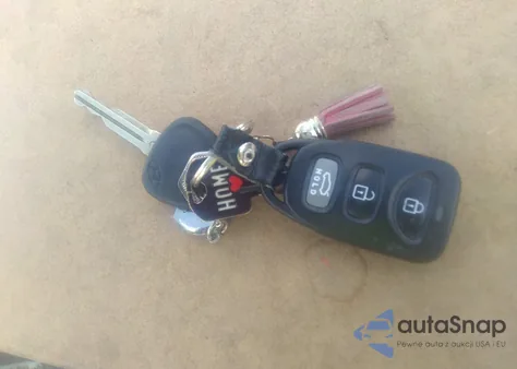 2019 Hyundai Elantra Se from USA, damaged, VIN 5NPD74LF3KH477533